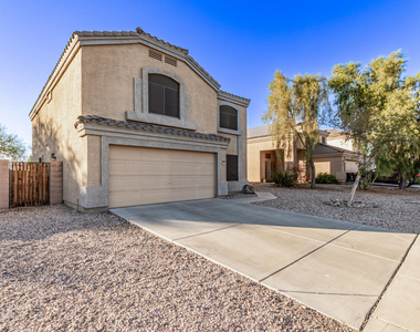 1368 S 232nd Avenue - Photo Thumbnail 3