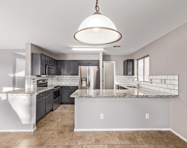 1368 S 232nd Avenue - Photo Thumbnail 9