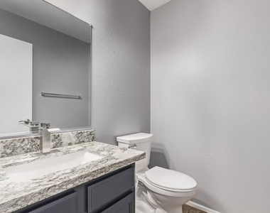 1368 S 232nd Avenue - Photo Thumbnail 29
