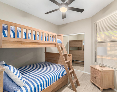 705 W Queen Creek Road - Photo Thumbnail 73
