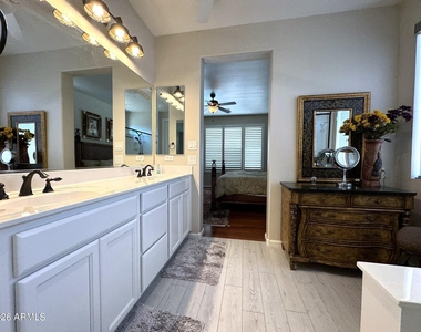 2029 N 164th Avenue - Photo Thumbnail 12