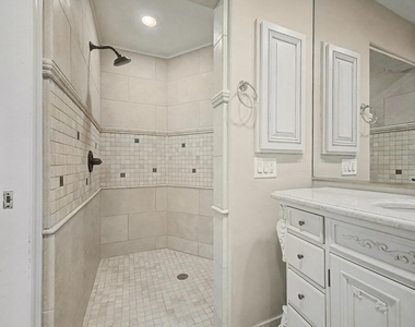 8407 E Del Camino Drive - Photo Thumbnail 22