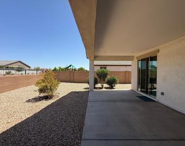 15744 W Jefferson Street - Photo Thumbnail 23