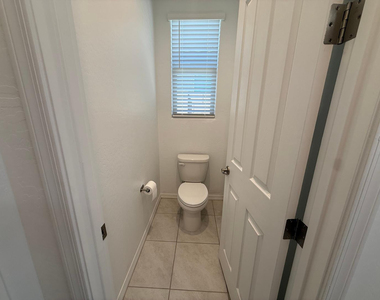15744 W Jefferson Street - Photo Thumbnail 19