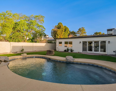 5328 E Pinchot Avenue - Photo Thumbnail 19