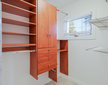 5328 E Pinchot Avenue - Photo Thumbnail 21
