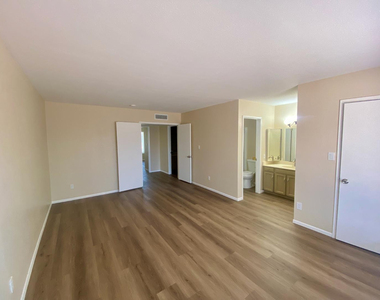 3137 W Campo Bello Drive - Photo Thumbnail 15