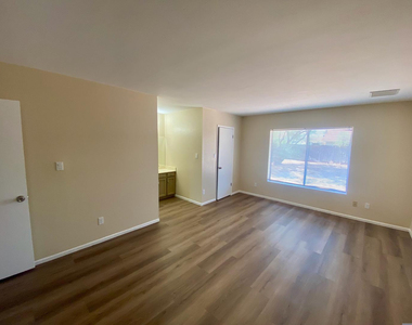 3137 W Campo Bello Drive - Photo Thumbnail 44