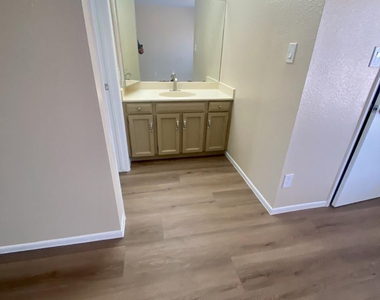 3137 W Campo Bello Drive - Photo Thumbnail 20