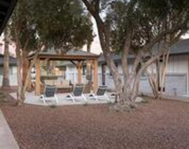 3011 N 38th - Photo Thumbnail 16
