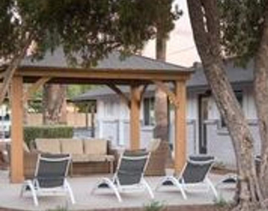 3011 N 38th - Photo Thumbnail 17