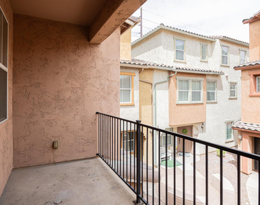 2032 N 78th Glen - Photo Thumbnail 19