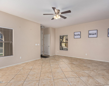 4937 N 108th Avenue - Photo Thumbnail 6