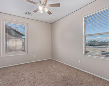 4937 N 108th Avenue - Photo Thumbnail 24