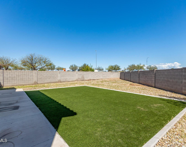 4937 N 108th Avenue - Photo Thumbnail 34