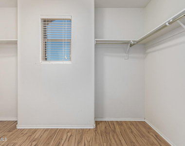 4937 N 108th Avenue - Photo Thumbnail 22