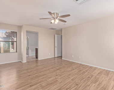 4937 N 108th Avenue - Photo Thumbnail 18
