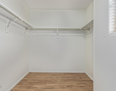 4937 N 108th Avenue - Photo Thumbnail 23
