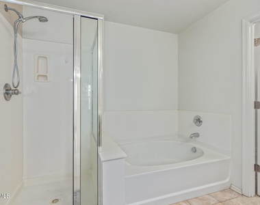 4937 N 108th Avenue - Photo Thumbnail 21