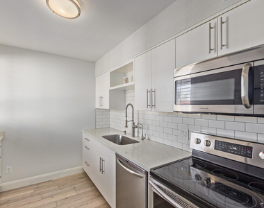 4727 E Lafayette Boulevard - Photo Thumbnail 4