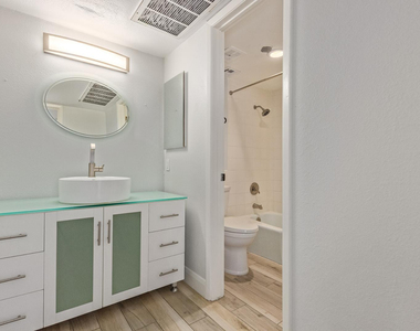 4727 E Lafayette Boulevard - Photo Thumbnail 12
