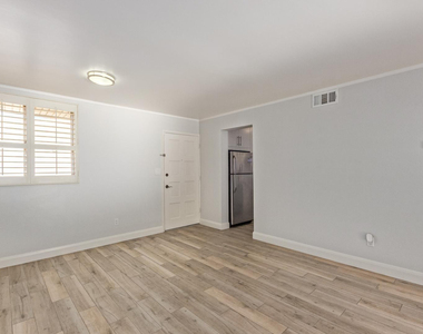 4727 E Lafayette Boulevard - Photo Thumbnail 2