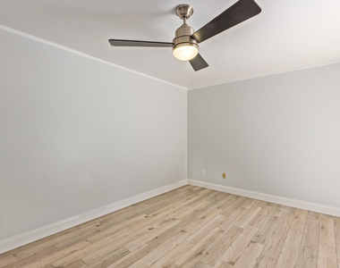 4727 E Lafayette Boulevard - Photo Thumbnail 9