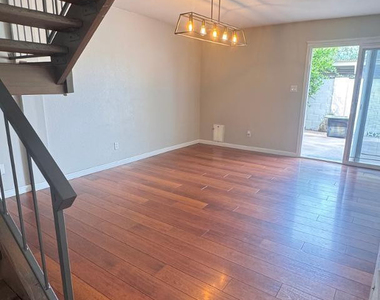 4026 N Granite Reef Road - Photo Thumbnail 14