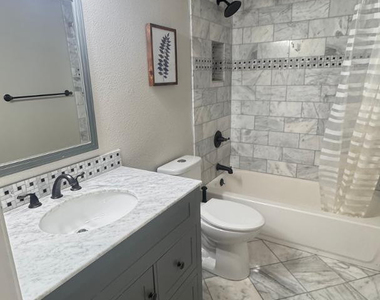 4026 N Granite Reef Road - Photo Thumbnail 29