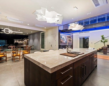341 E Monte Vista Road - Photo Thumbnail 20