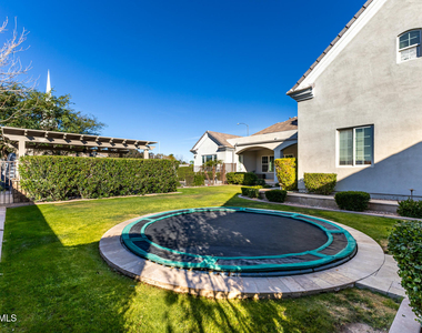 2013 E Mallory Street - Photo Thumbnail 51