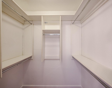 5757 W Eugie Avenue - Photo Thumbnail 51