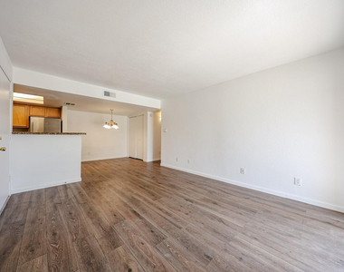 5757 W Eugie Avenue - Photo Thumbnail 36