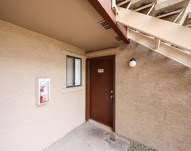 5757 W Eugie Avenue - Photo Thumbnail 1