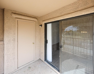 5757 W Eugie Avenue - Photo Thumbnail 44