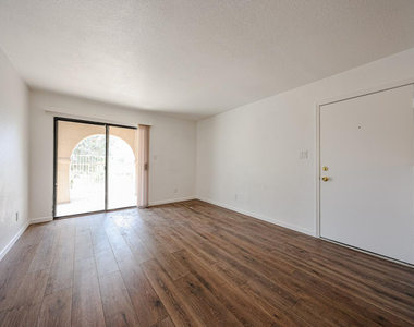 5757 W Eugie Avenue - Photo Thumbnail 34