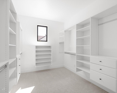 6324 N 10th Drive - Photo Thumbnail 6