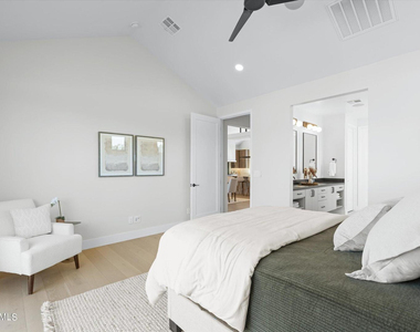 6324 N 10th Drive - Photo Thumbnail 14