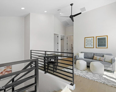 6324 N 10th Drive - Photo Thumbnail 17