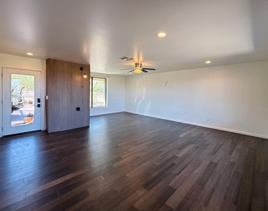 1750 W Pearce Road - Photo Thumbnail 7