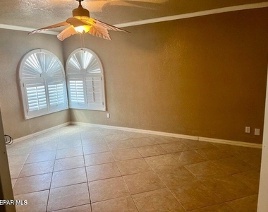 7409 Edgemere Boulevard - Photo Thumbnail 46