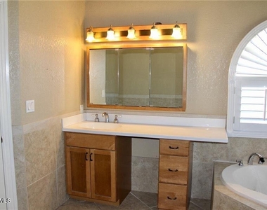 7409 Edgemere Boulevard - Photo Thumbnail 38