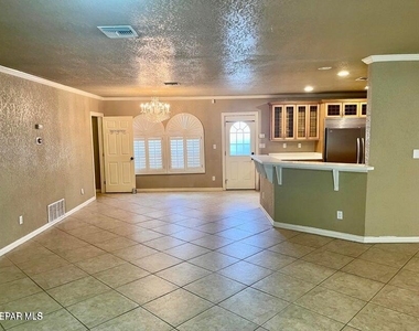 7409 Edgemere Boulevard - Photo Thumbnail 7