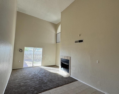 943 Montera Road - Photo Thumbnail 4