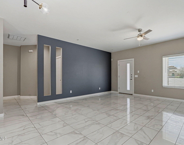 125 Via Rojas Drive - Photo Thumbnail 9