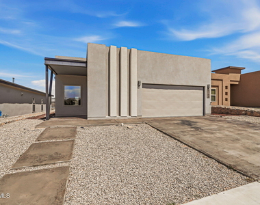 125 Via Rojas Drive - Photo Thumbnail 2