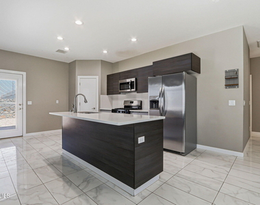 125 Via Rojas Drive - Photo Thumbnail 8