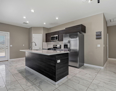 125 Via Rojas Drive - Photo Thumbnail 7