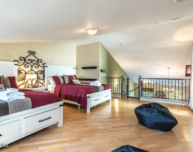 1664 E Bridgeport Parkway - Photo Thumbnail 22
