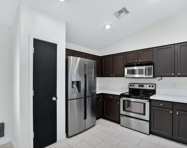 6550 S 44th Avenue - Photo Thumbnail 13